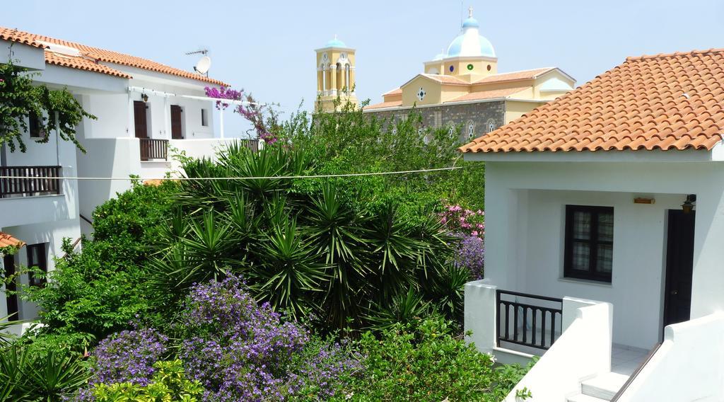 Golden Sun Hotel Kokkari Ngoại thất bức ảnh
